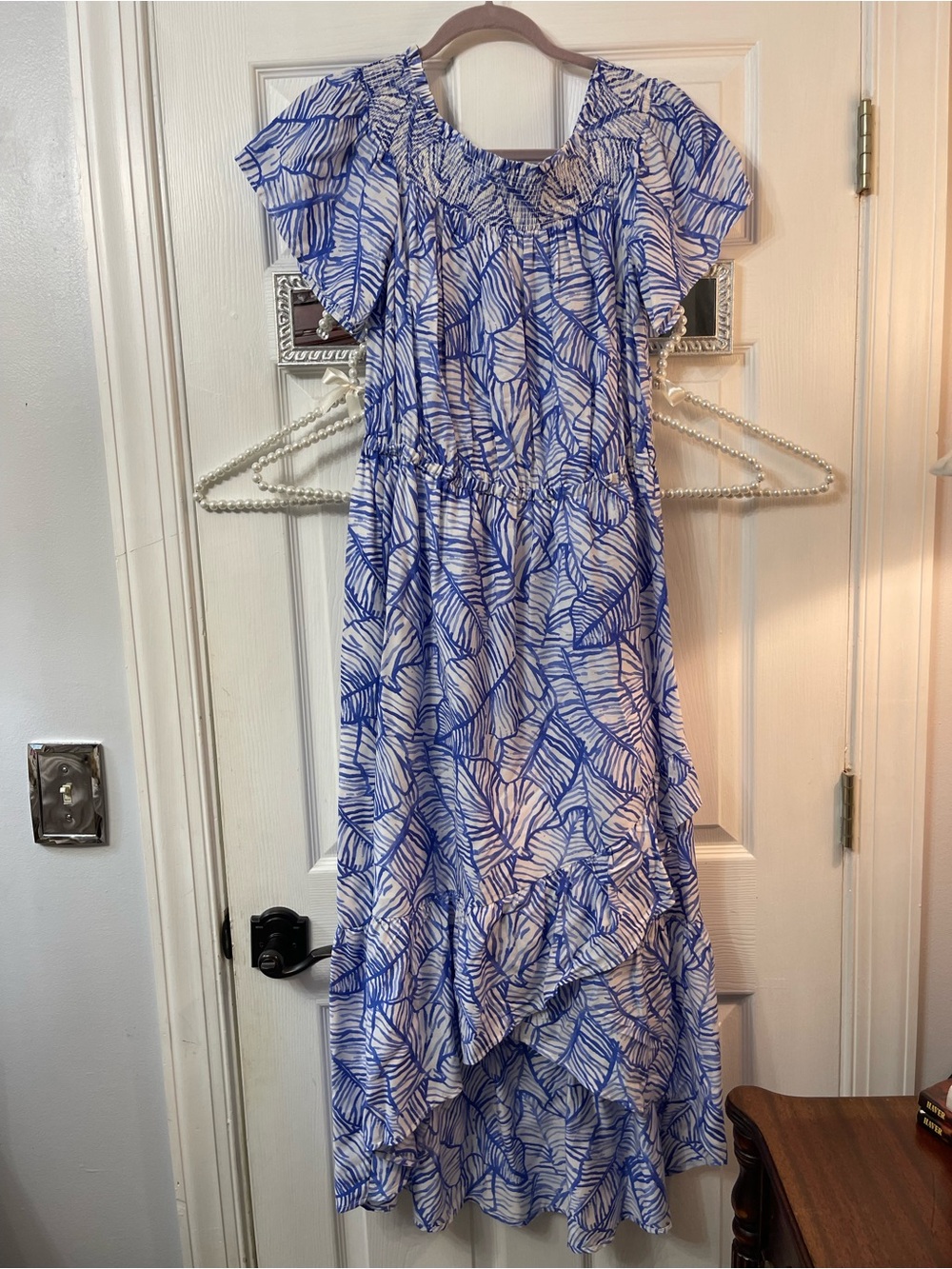 Vineyard Vines White and Blue Leaf-Print High-Low Dress